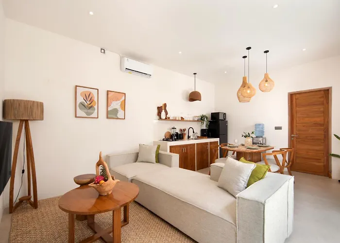 Cozy New 2 Bdr Close To ウルワツ