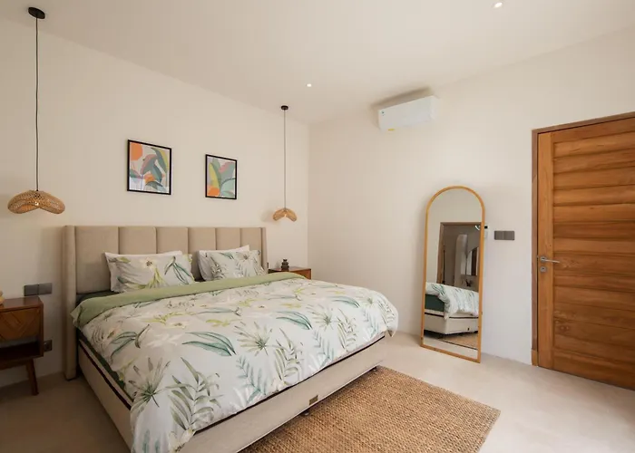 Cozy New 2 Bdr Close To ウルワツ